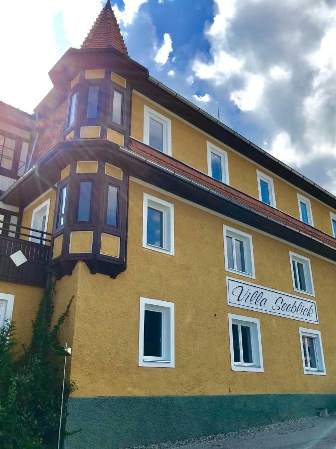 Seeblick Apartment *
